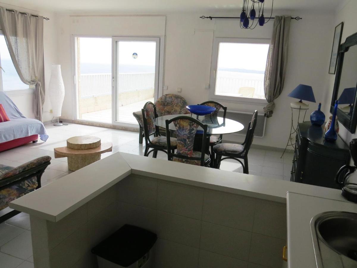 Residencial Puig Rom Apartment